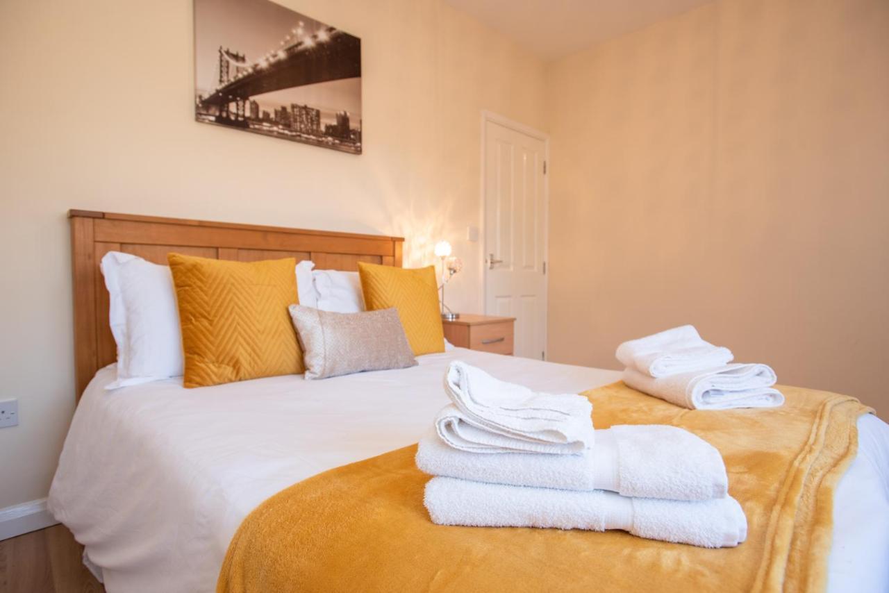 Cowley Spacious Flat With Parking, Оксфорд Экстерьер фото
