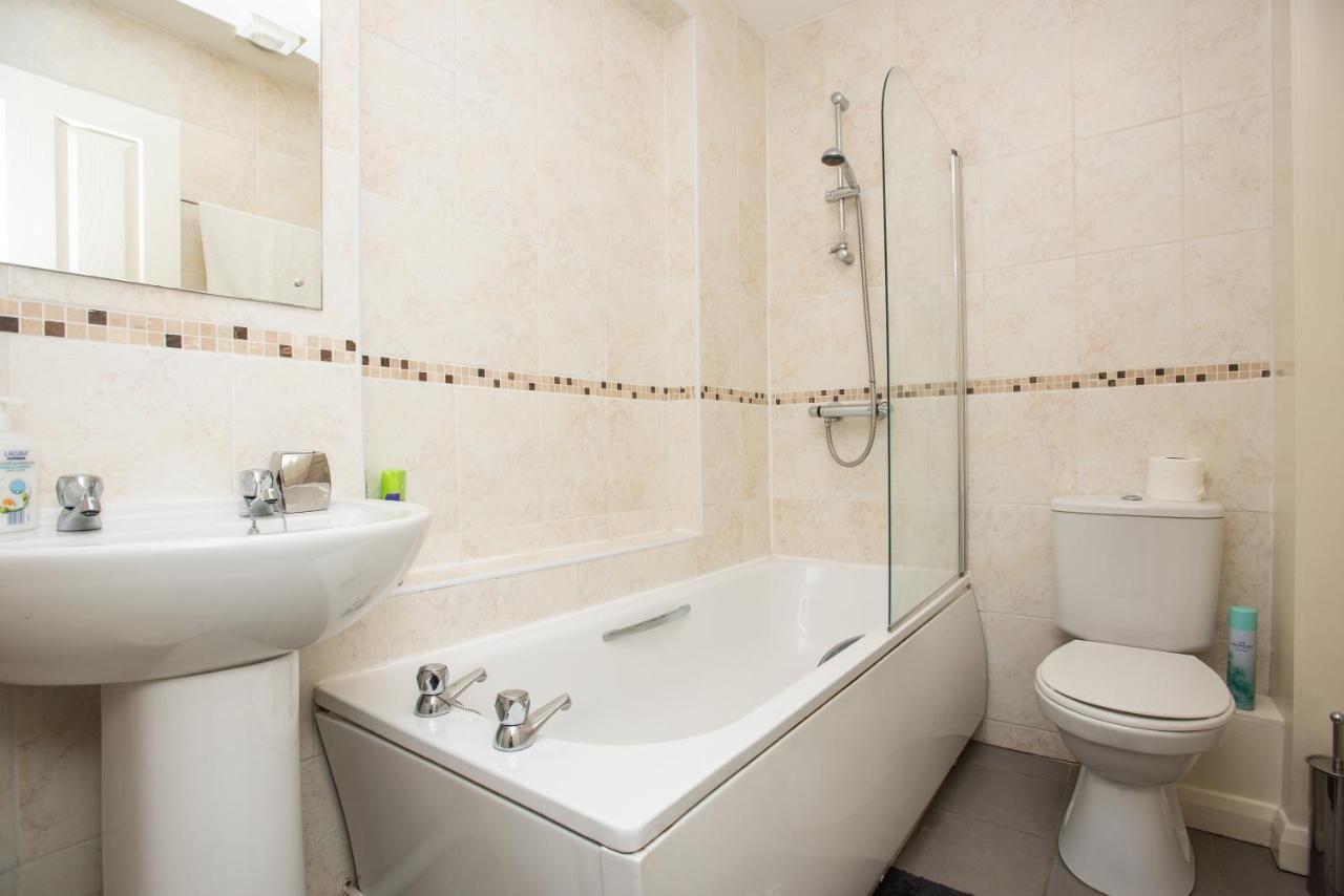 Cowley Spacious Flat With Parking, Оксфорд Экстерьер фото