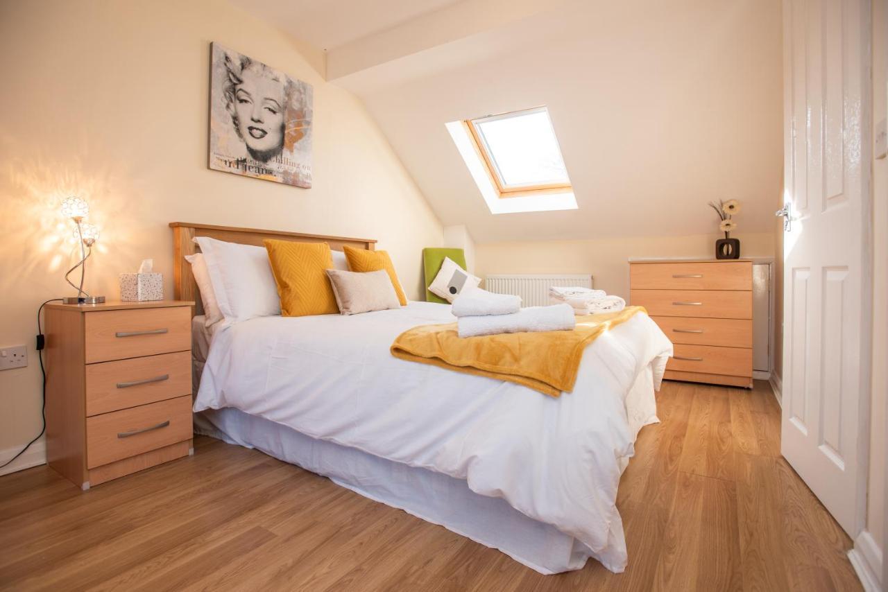 Cowley Spacious Flat With Parking, Оксфорд Экстерьер фото