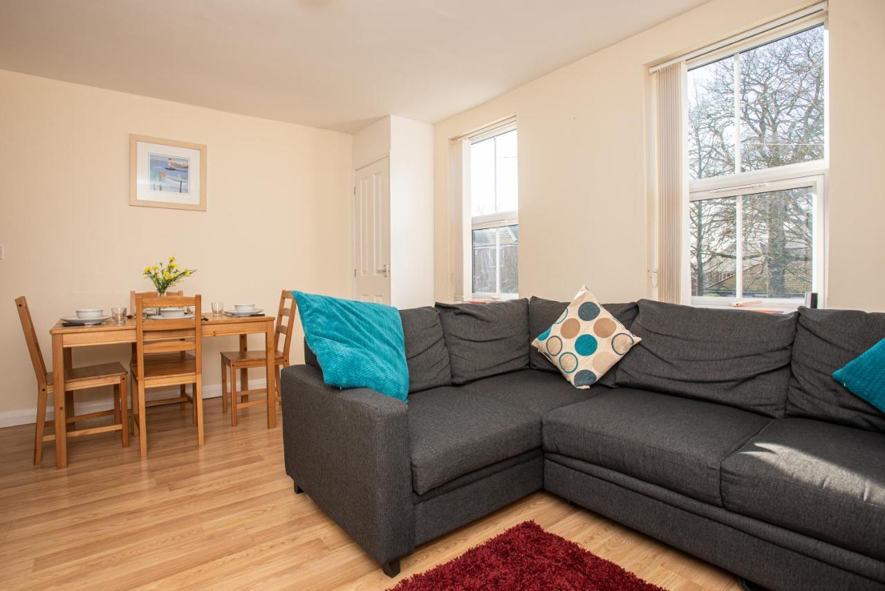 Cowley Spacious Flat With Parking, Оксфорд Экстерьер фото