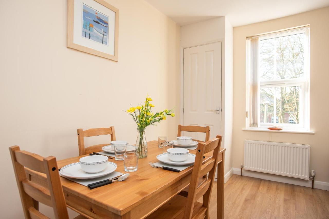 Cowley Spacious Flat With Parking, Оксфорд Экстерьер фото