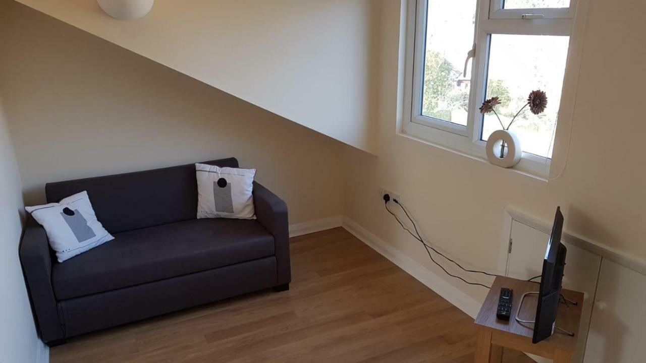 Cowley Spacious Flat With Parking, Оксфорд Экстерьер фото